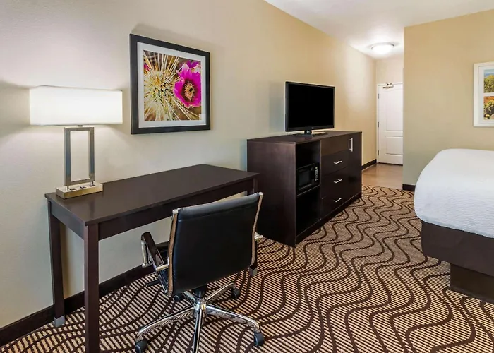 La Quinta By Wyndham Artesia